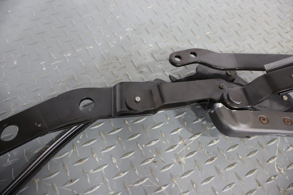 03-06 Chevy SSR Left Hard Top Lid Hinge