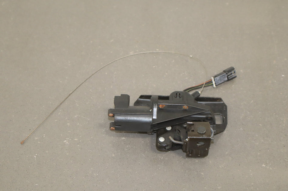 1998-2004 Chevrolet Corvette C5 Convertible Tonneau Latch