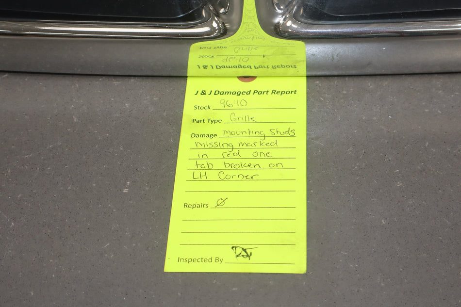 2004 Dodge Dakota Grille OEM