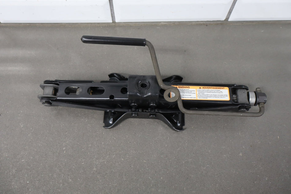 1999 Ford Mustang Jack OEM