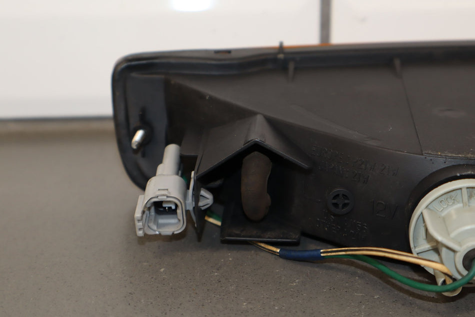 1996 Lexus LX450- Left Front Lamp