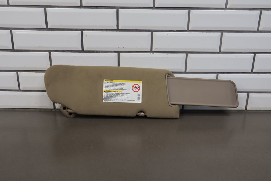 1999-2002 Chevy GMC Sierra Silverado Visor Pair Left/Right Neutral 52D