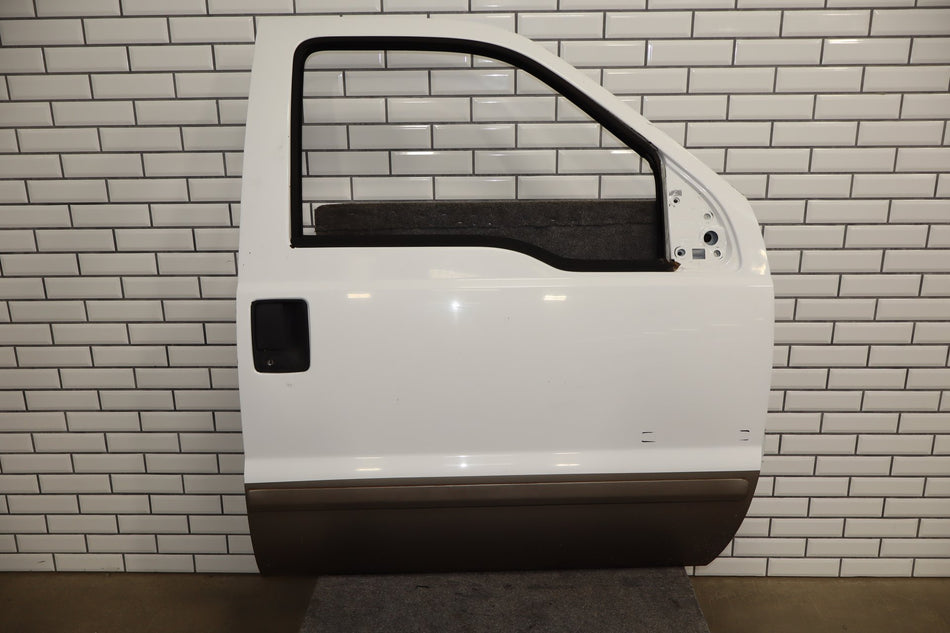 99-07 Ford F250 F350 Super Duty Passenger Right RH Front Door White Z1