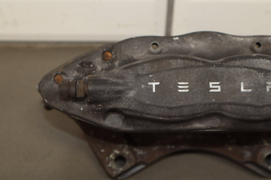12-20 OEM Tesla Model S X Rear Left Driver Side Brake Caliper Brembo 4 Piston