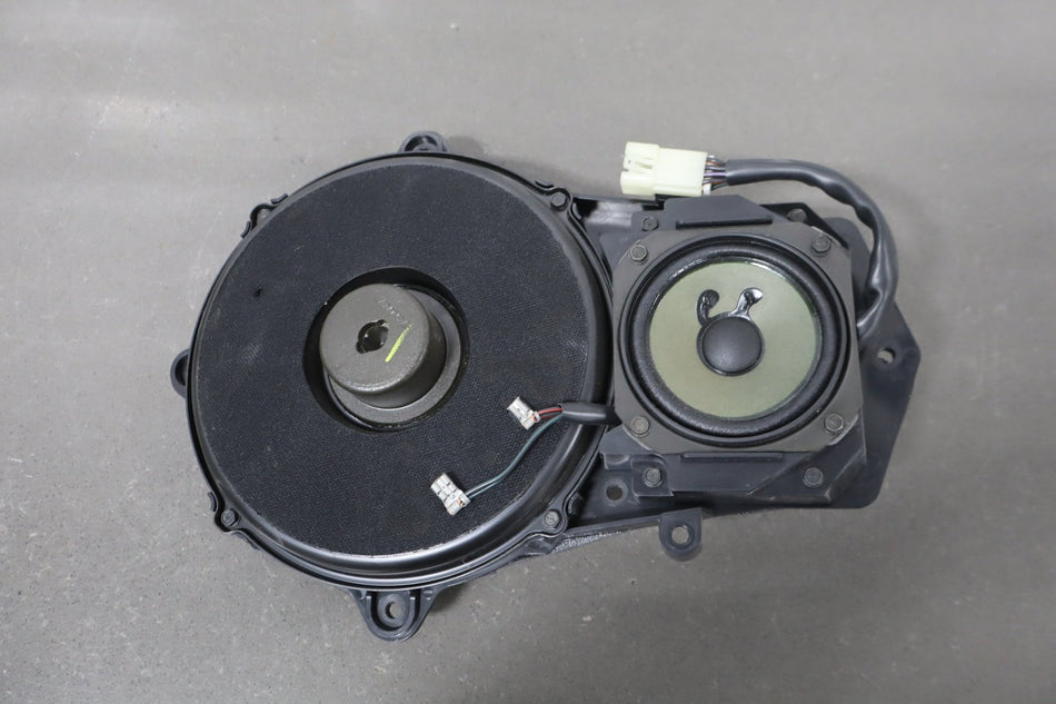 1997-2004 Chevrolet Corvette C5 Door Speakers Bose- Pair 10447355