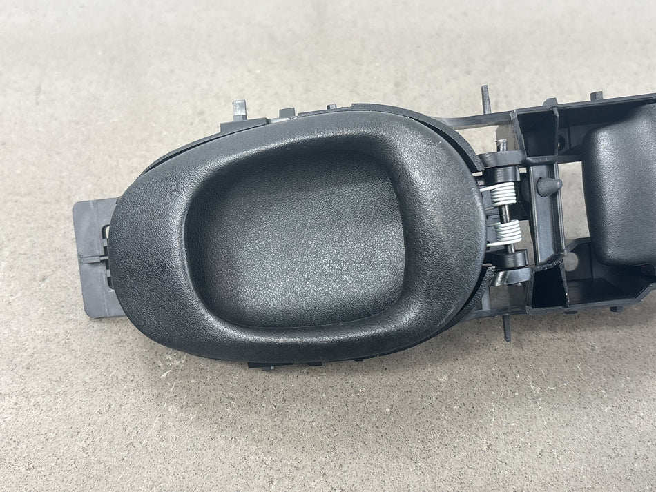 2004 Chevrolet Corvette C5 Convertible Left Driver Front Door Handle OEM GM