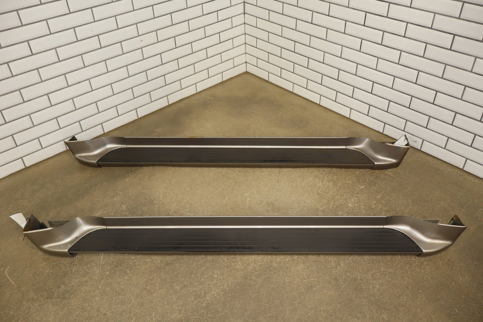 98-07 Toyota Land Cruiser J100 Pair Running Boards