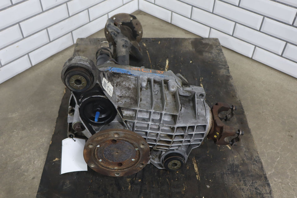 1999 Chevrolet Tahoe Differential Carrier Assembly