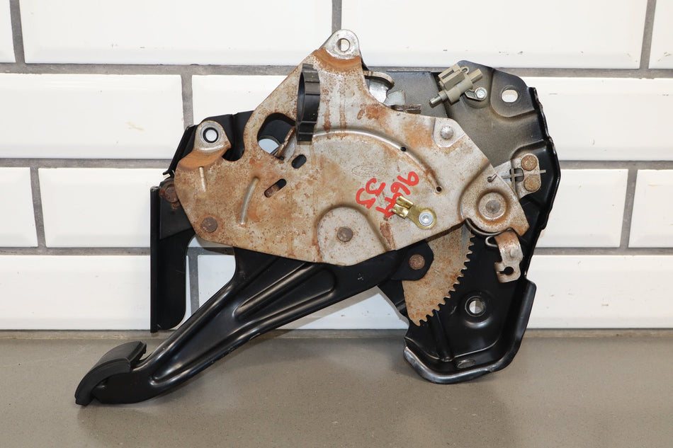 2008 - 2010 Ford F250 F350 Emergency Parking E Brake Pedal Assembly