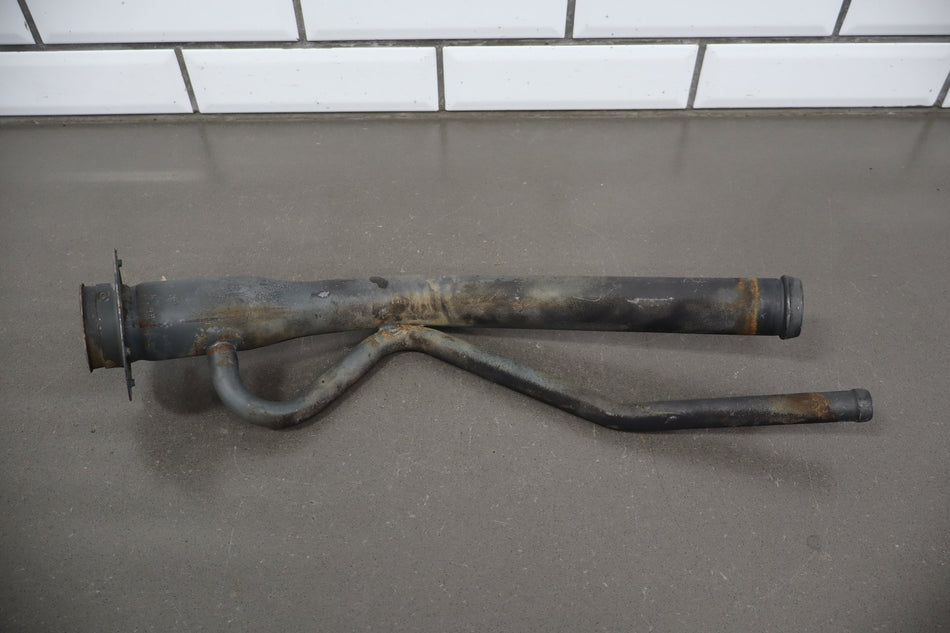 2005-2007 Ford F-250 Super Duty Fuel Filler Neck OEM 6.0 Powerstroke Diesel