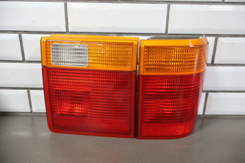 1994-2002 Land Rover Range Rover Right Tail Light OEM