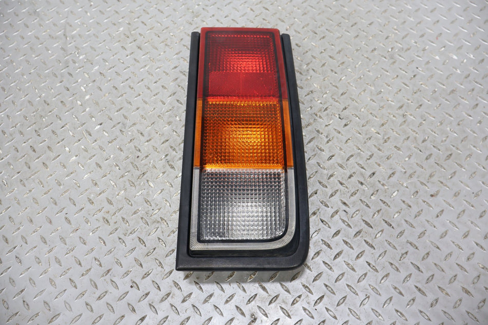 03-09 Hummer H2 Right Tail Light