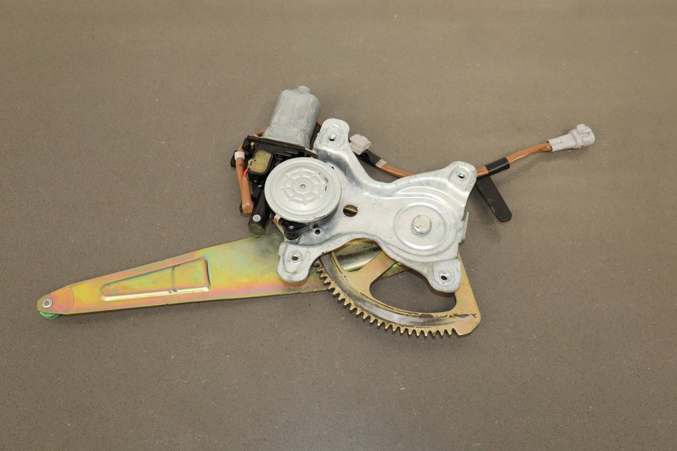 1998-2007 Toyota Land Cruiser Left Rear Door Regulator 6980460060 OEM