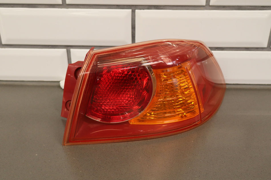 2008 Mitsubishi Lancer- Right Tail Light