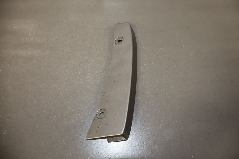 2005 GMC Yukon GMT800- Right Rear Quarter Panel Moulding