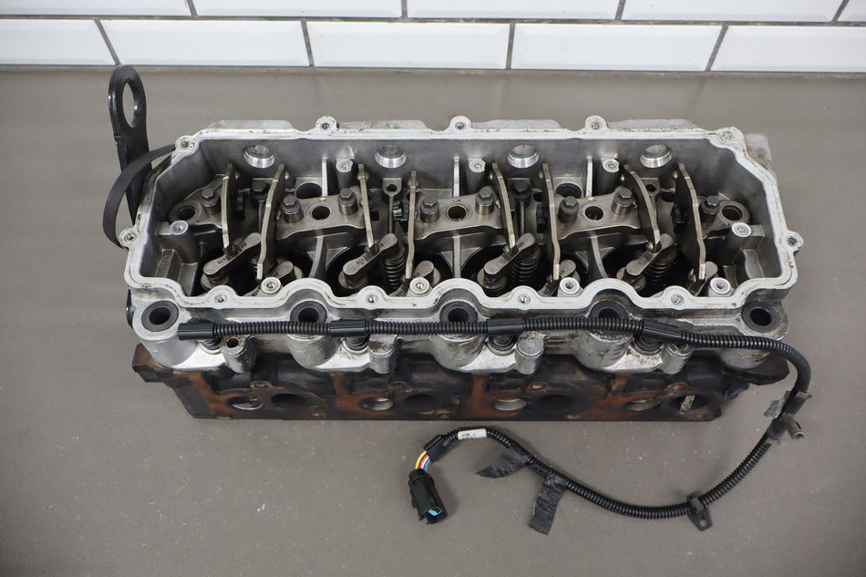 2006 Ford 6.0L Powerstroke Diesel V8 RH Right Cylinder Head OEM Complete
