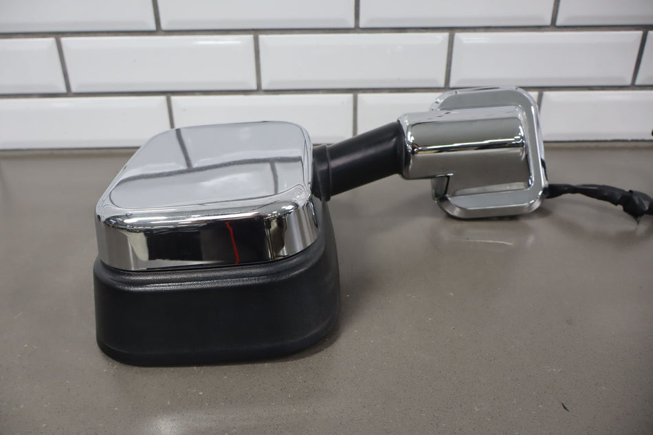 2003 Hummer H2 Right Door Mirror