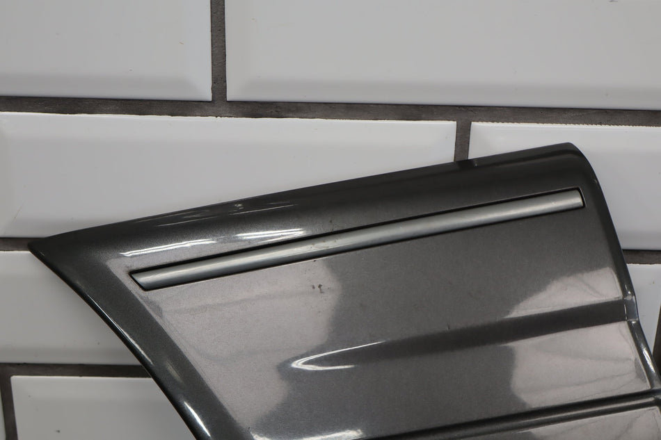 1998-2002 Lexus LX470 Left Fender Molding black onyx