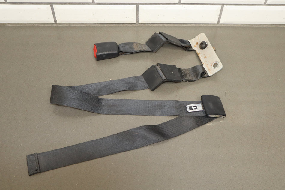 99-07 Ford F250 F350 Super Duty Crew Cab Rear Center Middle Lap Seat Belt Black
