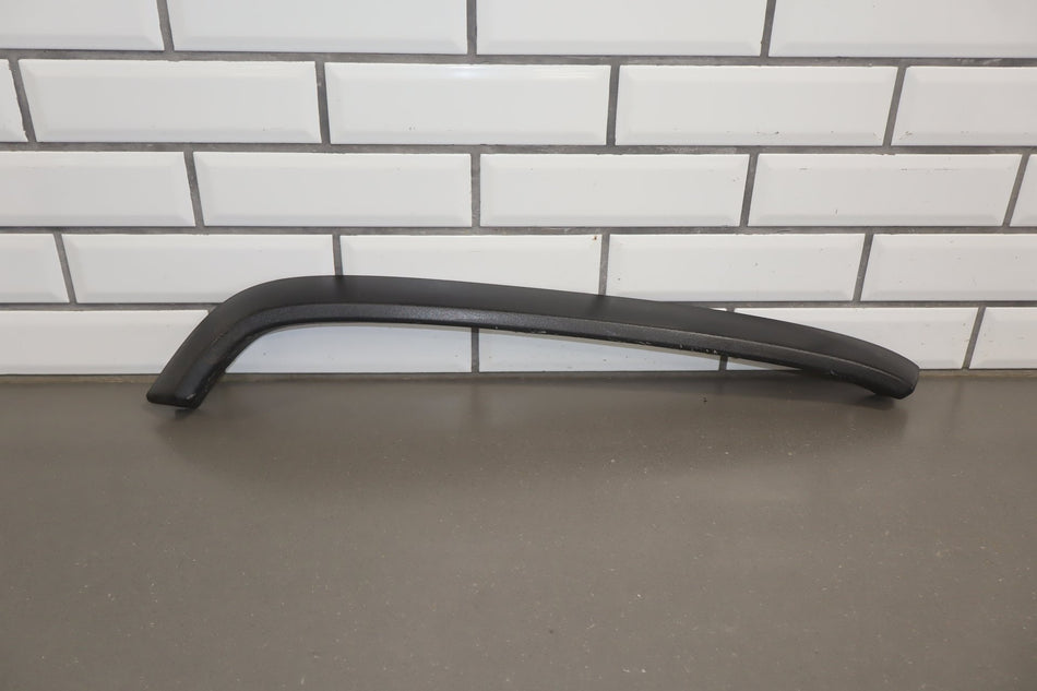 2003-2009 Hummer H2- Left Front Hood Flare Moulding 15200466