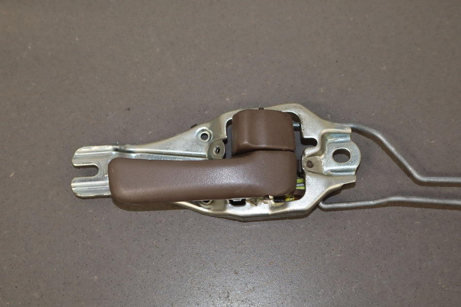 1997 Lexus LX450- Right Rear Door Latch