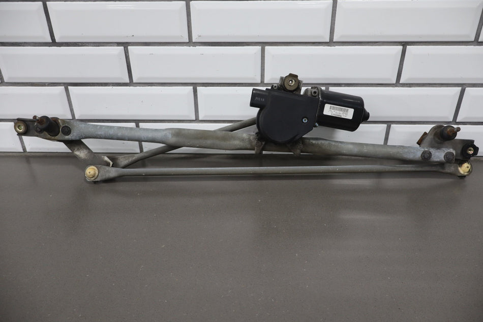 2002 Cadillac Escalade Front Wiper Motor OEM