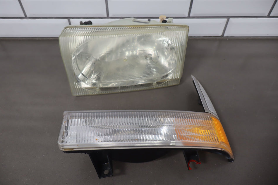 2003 Ford F-250 Super Duty- HEADLAMP ASSEMBLY