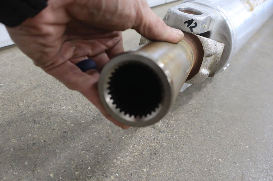 2013 Chevrolet Silverado 2500- Rear Drive Shaft