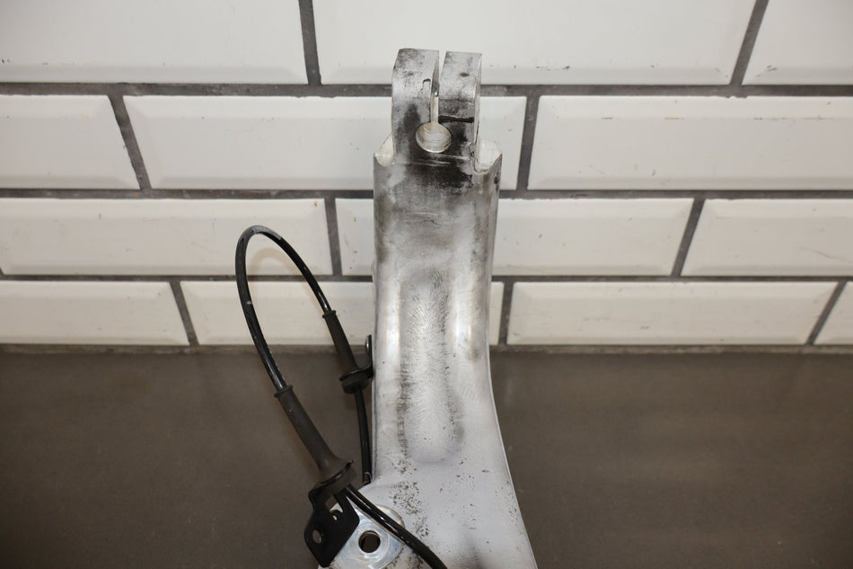 2016-2020 OEM Tesla Model X Front Left Driver Side Spindle Knuckle W/ Hub