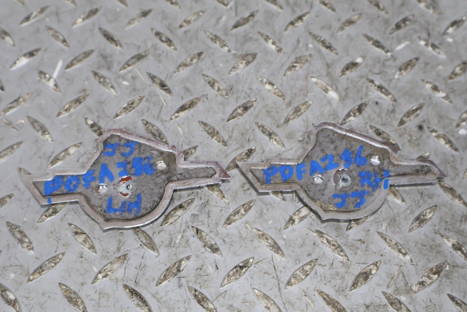 2013 Fiat 500- Emblem