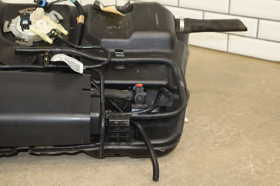 1998-2002 Chevrolet Camaro Pontiac Firebird - Fuel Tank