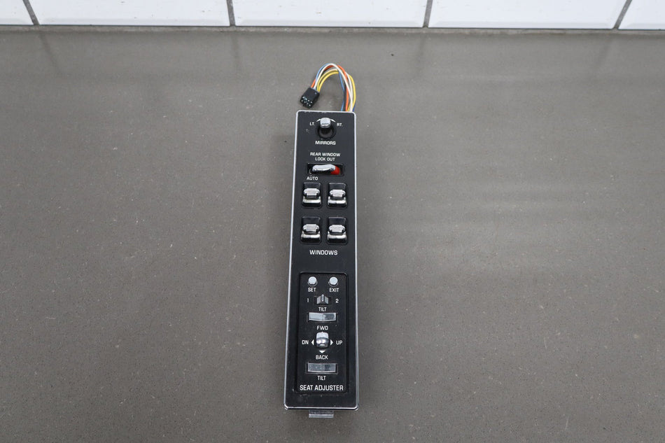 1993-1996 Cadillac Fleetwood Left Front Window, Driver Seat Switch