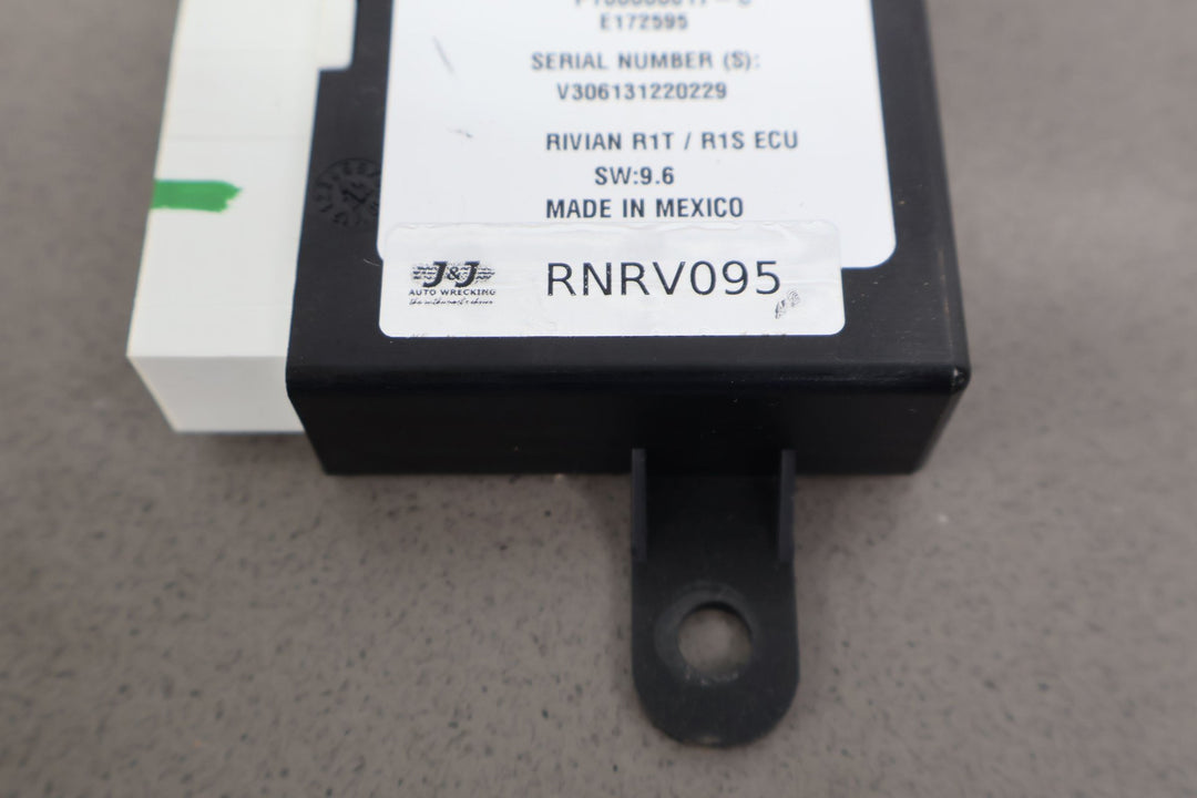 https://dvyuexp86pxrj.cloudfront.net/afb4b39b-4871-415e-a25a-a49131a4a926/3E320C8A-E02C-49E8-9D73-7FDA51978D8A/web_98d66b49-98c8-4a36-8493-04701a9b6dd0.jpg