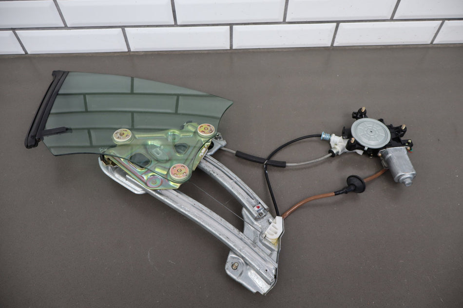 02-10 Lexus SC430 Z40 Left Quarter Glass With Regulator