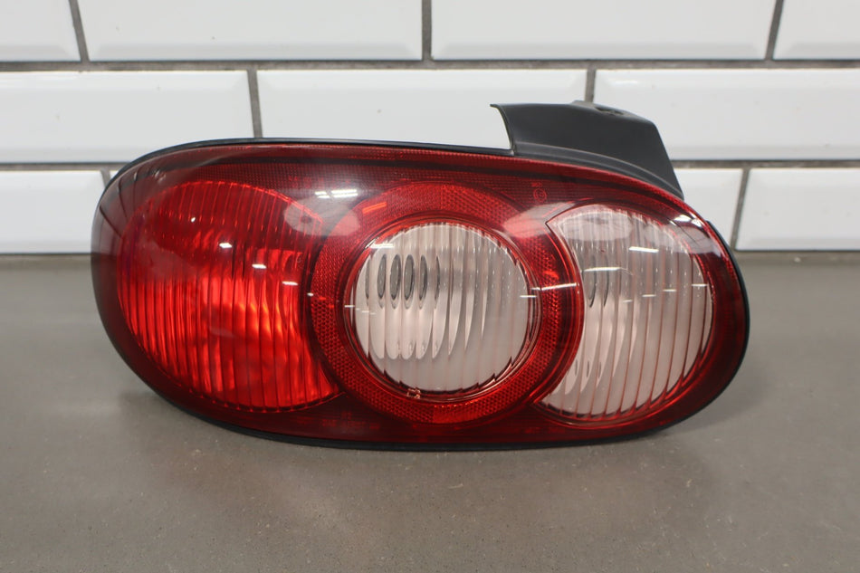 2001 Mazda MX-5 Miata Left Tail Light N06651160