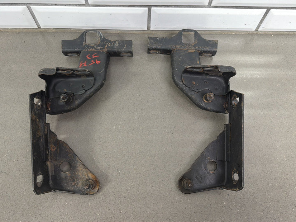 1989 Chevrolet Corvette Bonnet Hinge/Strut OEM