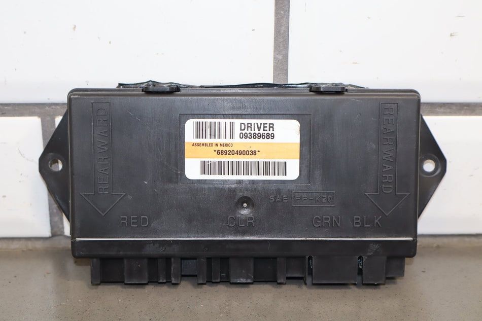 2000-2004 Chevrolet Corvette Driver Left Door Control Module 10342159