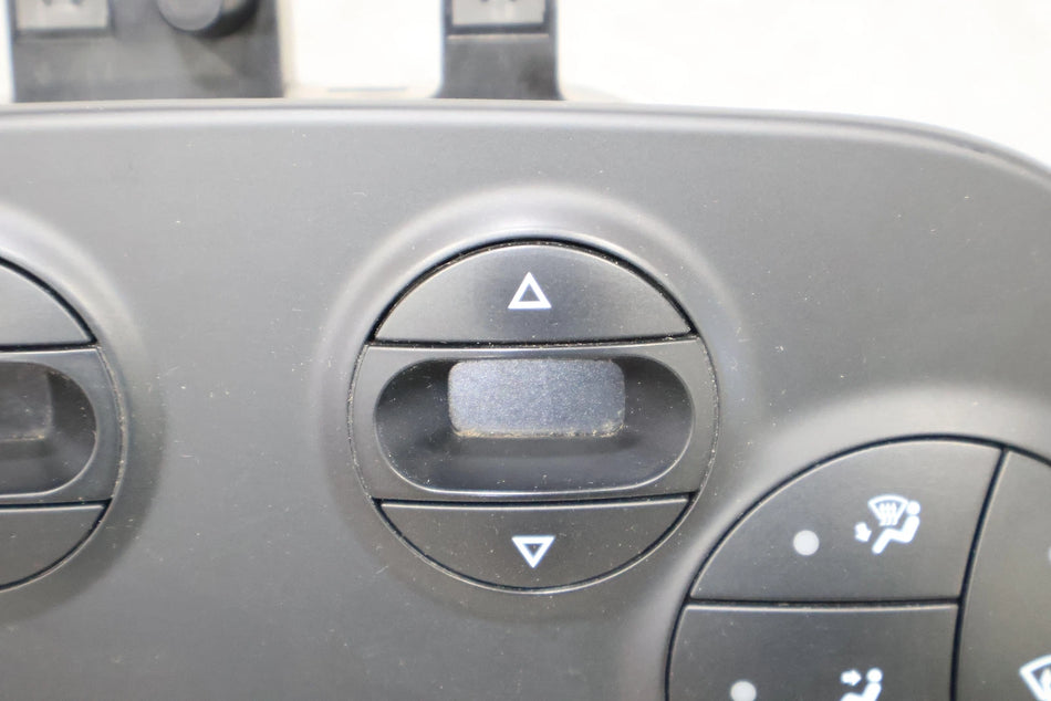 2013 Fiat 500- Heater/AC Controls