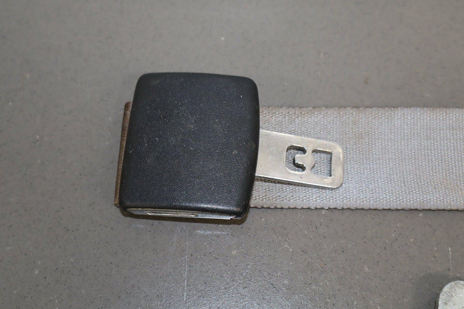 99-07 Ford F250 F350 Crew Cab Rear Center Seat Belt Lap Belt OEM