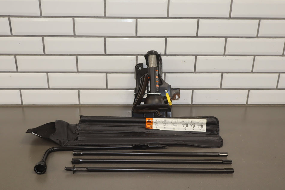 2015- 2025 Chevy Silverado/ GMC Sierra 1500/ 2500/ 3500 Jack And Tool Kit