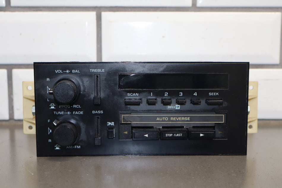 1982-1991 GM Delco S10 Camaro Corvette Cassette Radio 00997606 OEM- Tested Good