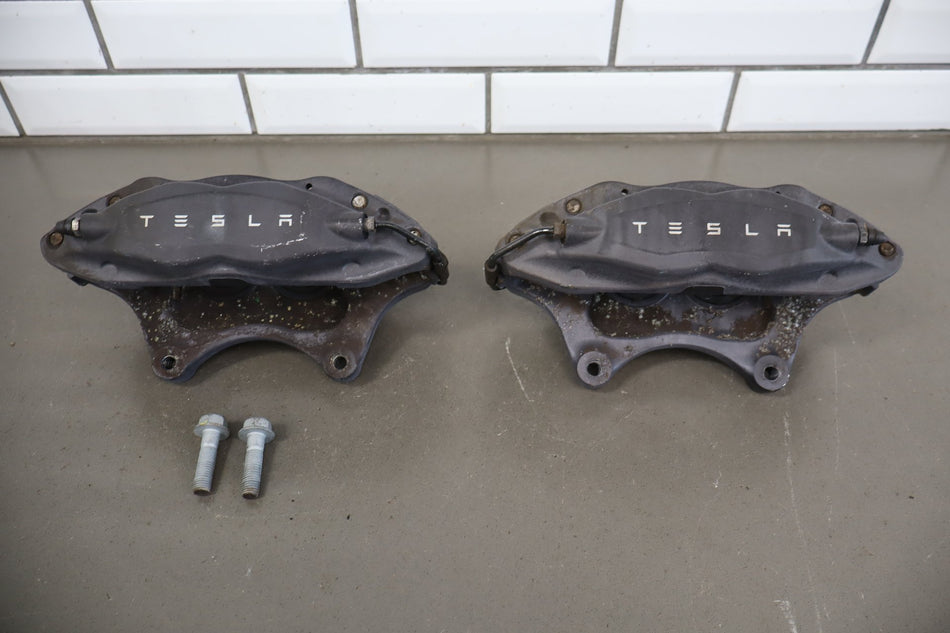 12-20 Tesla Model S Front Brembo Brake Caliper Set Left/Right OEM 4 Piston