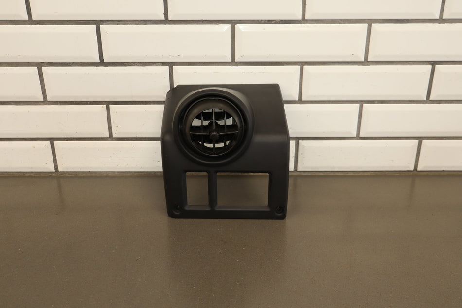 2003-2007 Hummer H2 - Driver Left Dash Air Vent 10358034