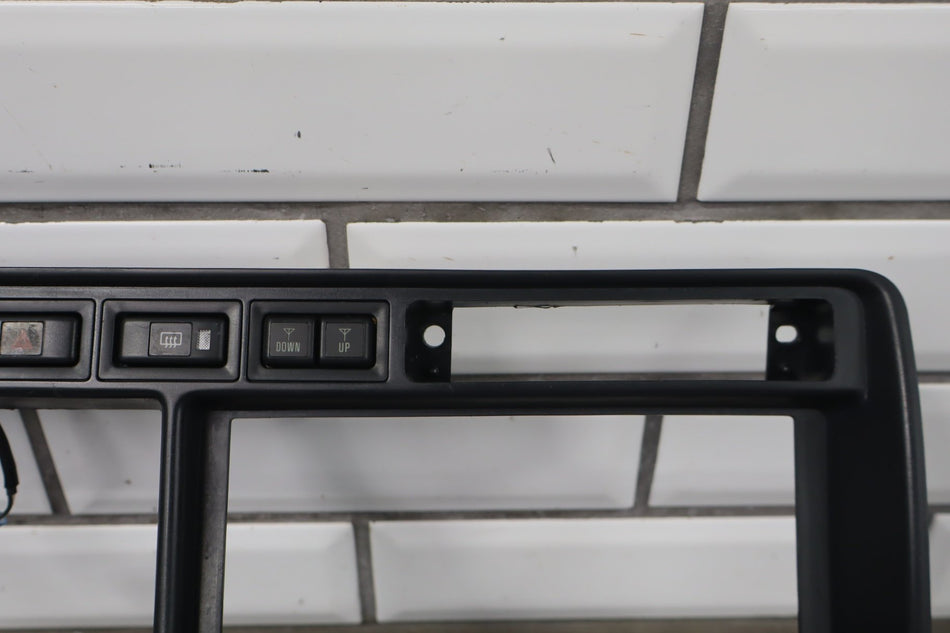 1995-1997 Toyota Land Cruiser LX450 J80 - Radio Bezel