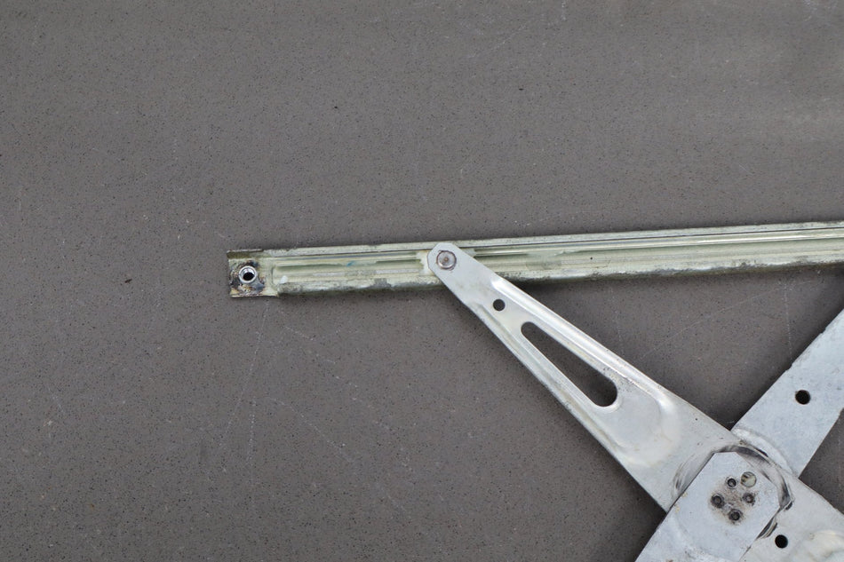 2007-2015 Lexus LS460 Right Front Door Regulator OEM