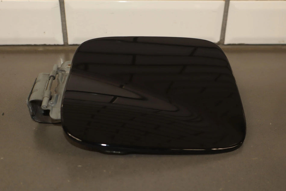 2003 Lexus LX470 Rear Genuine Fuel Filler Door Black Onyx