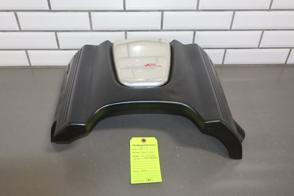 2003-2006 Chevrolet SSR 5.3L/ 6.0L Engine Cover OEM