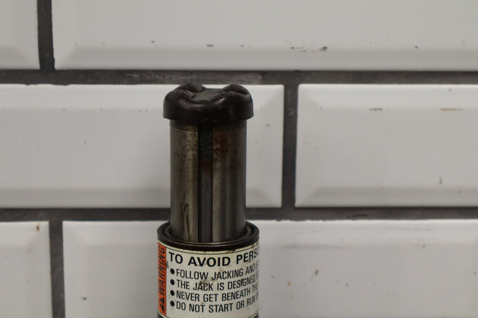 1998-2002 Isuzu Trooper Jack OEM