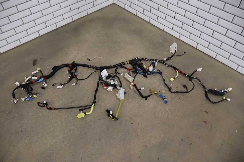 2007-2014 Toyota FJ Cruiser 4x2 Dash Wiring Harness OEM
