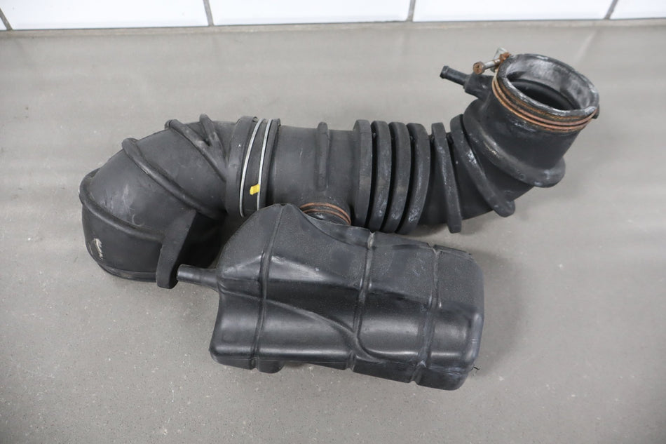 1995 Mitsubishi 3000GT- Air Cleaner